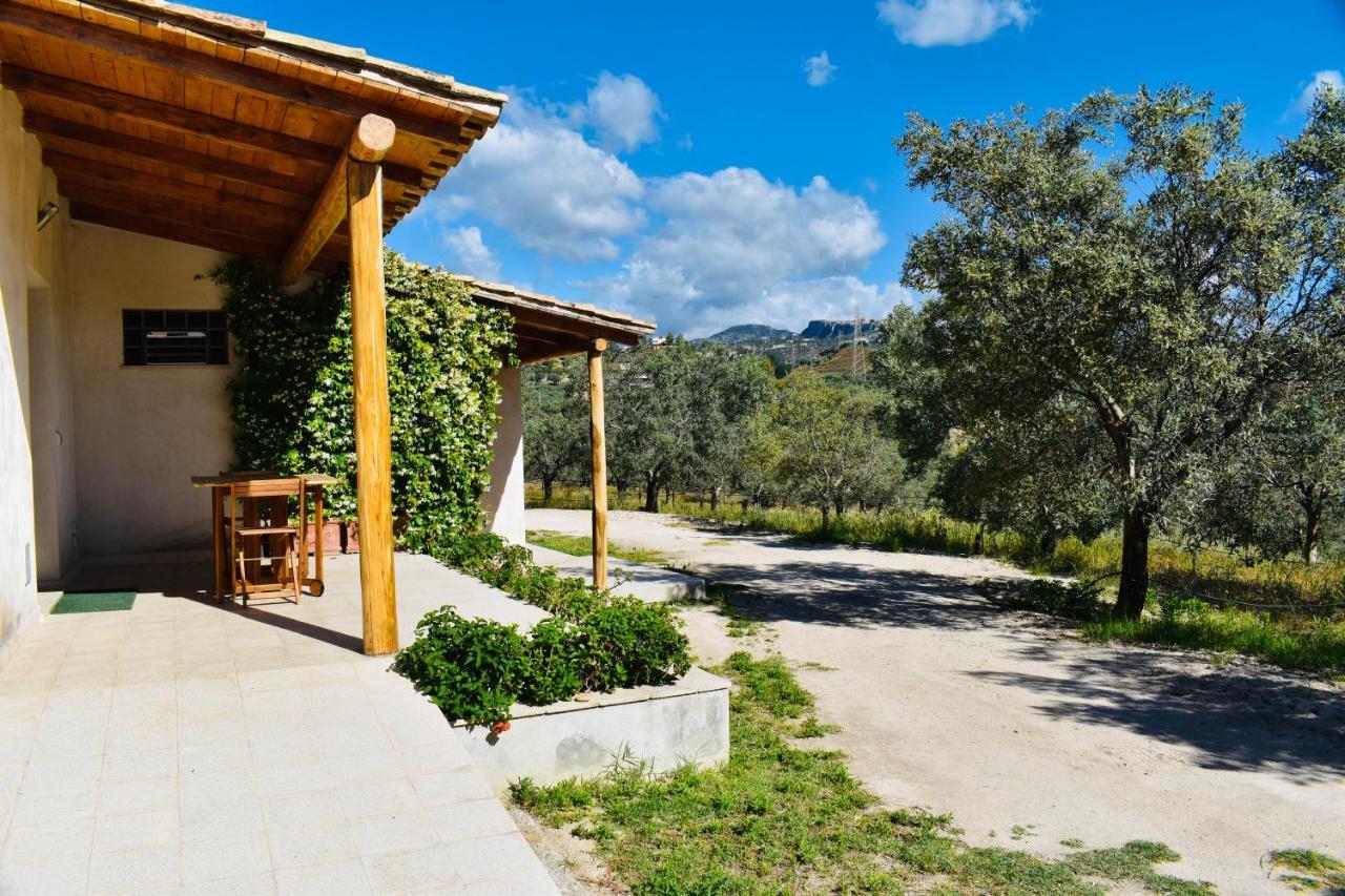 La Casa Del Cancello Di Borgo Carbone Locri Exterior photo